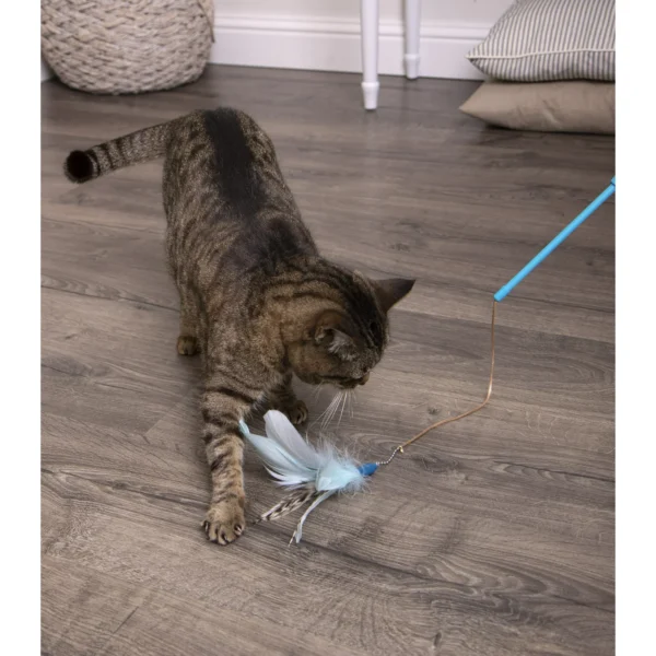 SmartyKat Frisky Flyer, Interactive Cat Toy, Extendable and Retractable Wand with Feathers